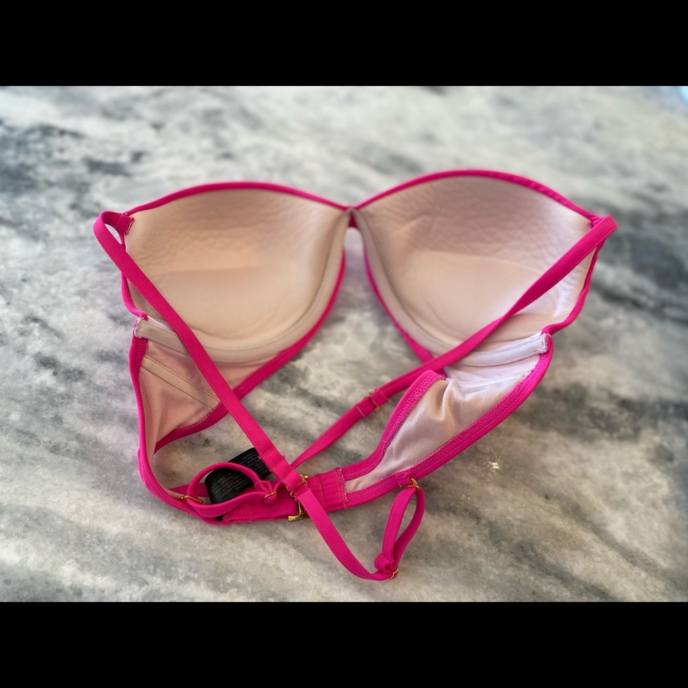 🐙 5/$25 - 
Hot pink push-up bikini top - Picture 2 of 3